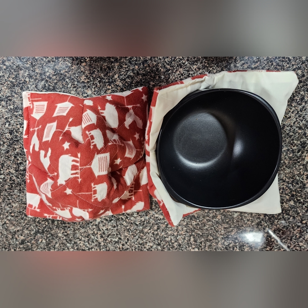 barn themed bowl cozy
